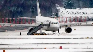 Un avion plin cu aur, blocat pe un aeroport din Istanbul