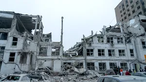 Războiul din Ucraina, ziua 1022. Zelenski îl critică pe Orban după discuţia la telefon cu Putin / SUA aprobă un pachet de 266 de milioane de dolari pentru sprijinirea avioanelor F-16 ale Ucrainei / Instalaţie industrială avariată în urma unui atac cu rachete asupra unui port din sud-vestul Rusiei