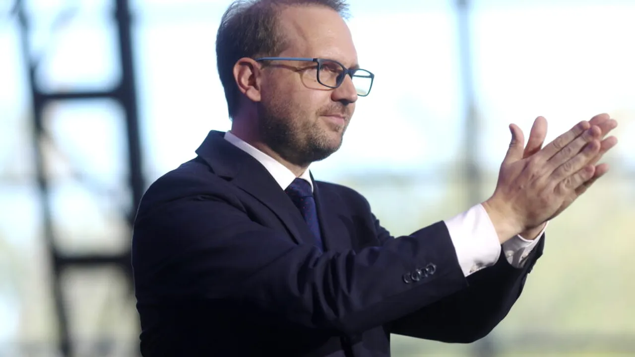 PSD îi cere lui Dominic Fritz să demisioneze de la conducerea USR: „Să renunțe la sinecura de la partid, plătită cu mii de euro din banii de subvenție ai USR”