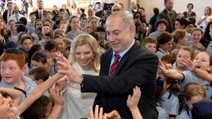 COMENTARIU Lelia Munteanu: Houdini de Cesareea mai are are 10 zile ca să scoată Guvernul din joben