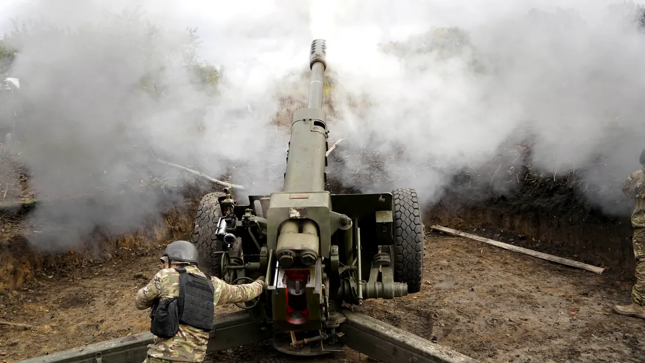 Războiul din Ucraina, ziua 225. Zelenski provoacă NATO să demonstreze că nu se teme de Rusia / Zaporojie, lovit cu şapte rachete: mai mulţi morţi şi răniţi / Putin semnează noi decrete prin care justifică revendicările teritoriale, iar mâine iese din vizuină / Moscova nu recunoaşte că numărul celor fugiţi din ţară este de 700.000 de persoane / Ideologul Dugin, sancţionat de UE