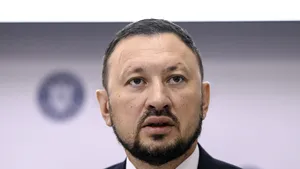 Fechet, după negocieri cu silvicultorii: Îmi menţin punctul de vedere legat de primele de pensionare