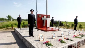 S-au împlinit 14 ani de la tragedia de la Mihăileşti în urma căreia 18 persoane şi-au pierdut viaţa şi alte 13 au fost rănite