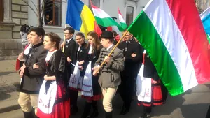 Ziua Maghiarilor de Pretutindeni: Peste 800 de persoane la procesiunea din Cluj-Napoca | GALERIE FOTO, VIDEO