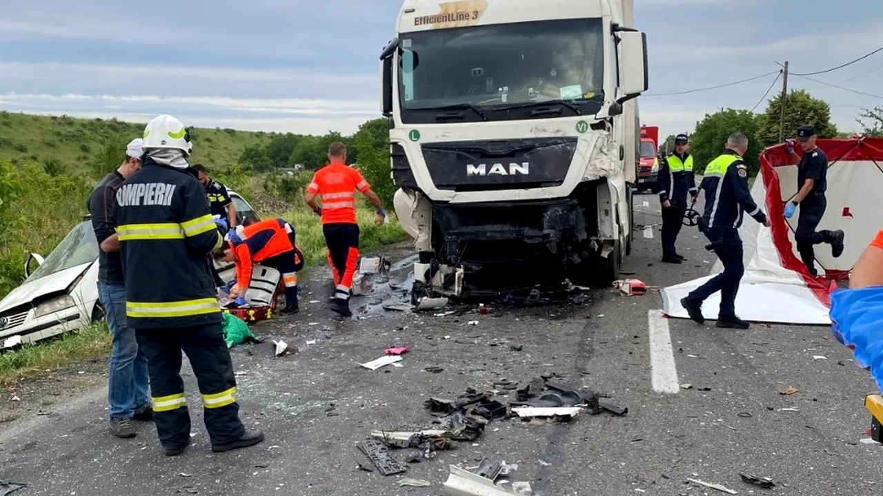 Accident grav pe DN1, în judeţul Bihor. Patru persoane au murit 