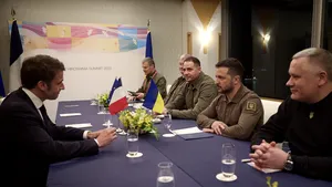 Macron: Franţa va furniza Ucrainei asistenţă umanitară, în contextul distrugerii barajului 