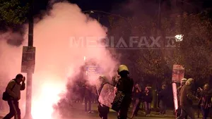 Peste 32.000 de greci comemorează revolta studenţilor împotriva regimului militar din 1973 - FOTO