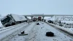 Accident între un TIR și un autoturism pe centura Timișoarei. Un șofer a murit