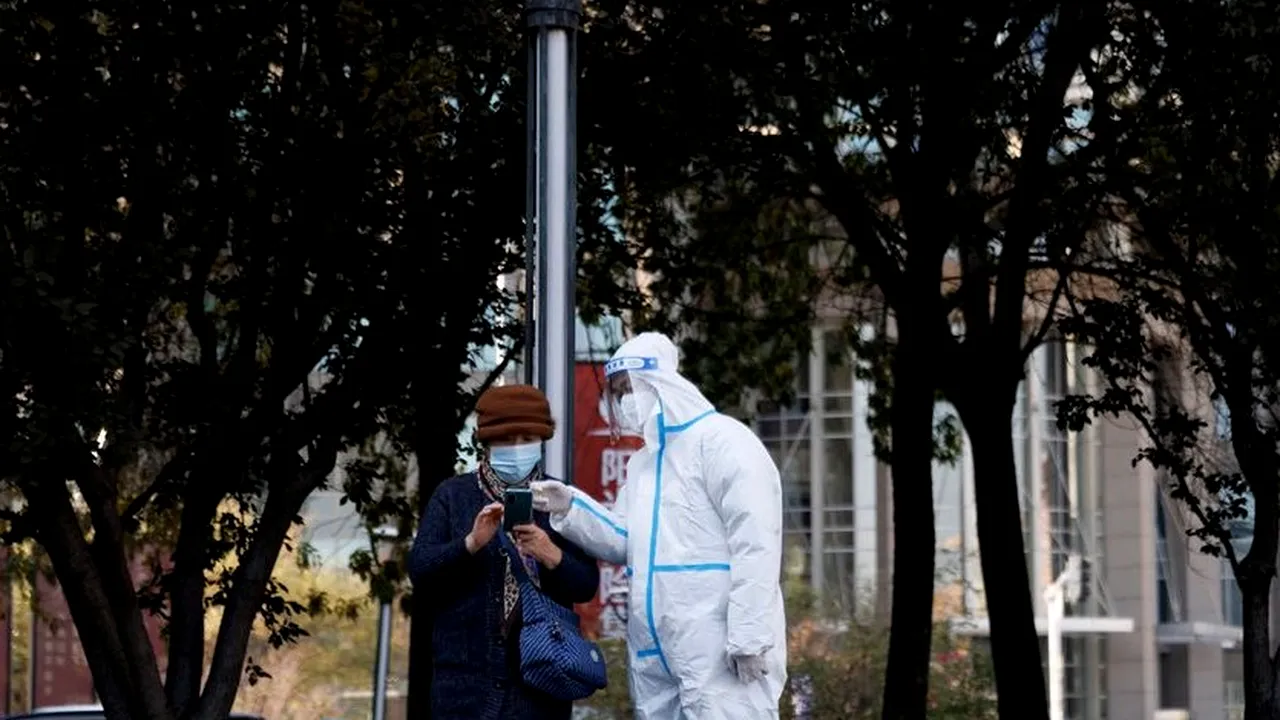 Indignare în China după ce un copil de trei ani a murit în timp ce se afla într-o casă izolată COVID