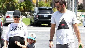 Christina Aguilera vrea să apară într-un pictorial în Playboy, imediat după ce va naşte