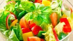 Statistică: un bucureștean a comandat peste 120 de porții de salată într-un an