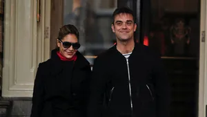 Robbie Williams vrea să îi cumpere soţiei sale o vilă în Bahamas