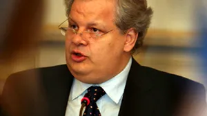 Valvis: Prin emiterea de obligaţiuni nu se respectă suporterii