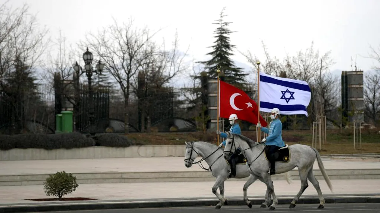 Israelul şi Turcia restabilesc deplin relaţiile diplomatice, după mai mulţi ani de tensiuni