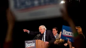 Rezultatele primului scrutin pentru alegerea candidatului democrat la preşedinţia SUA suferă întârzieri