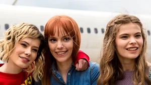 Cum arată posterul INTERZIS de Facebook al celui mai aşteptat film românesc din 2016! - FOTO, VIDEO