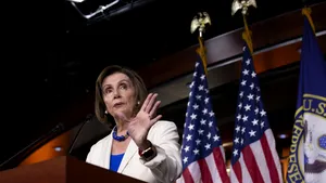 Nancy Pelosi acuză că Donald Trump a folosit funcţia în scop personal, subminând securitatea Statelor Unite