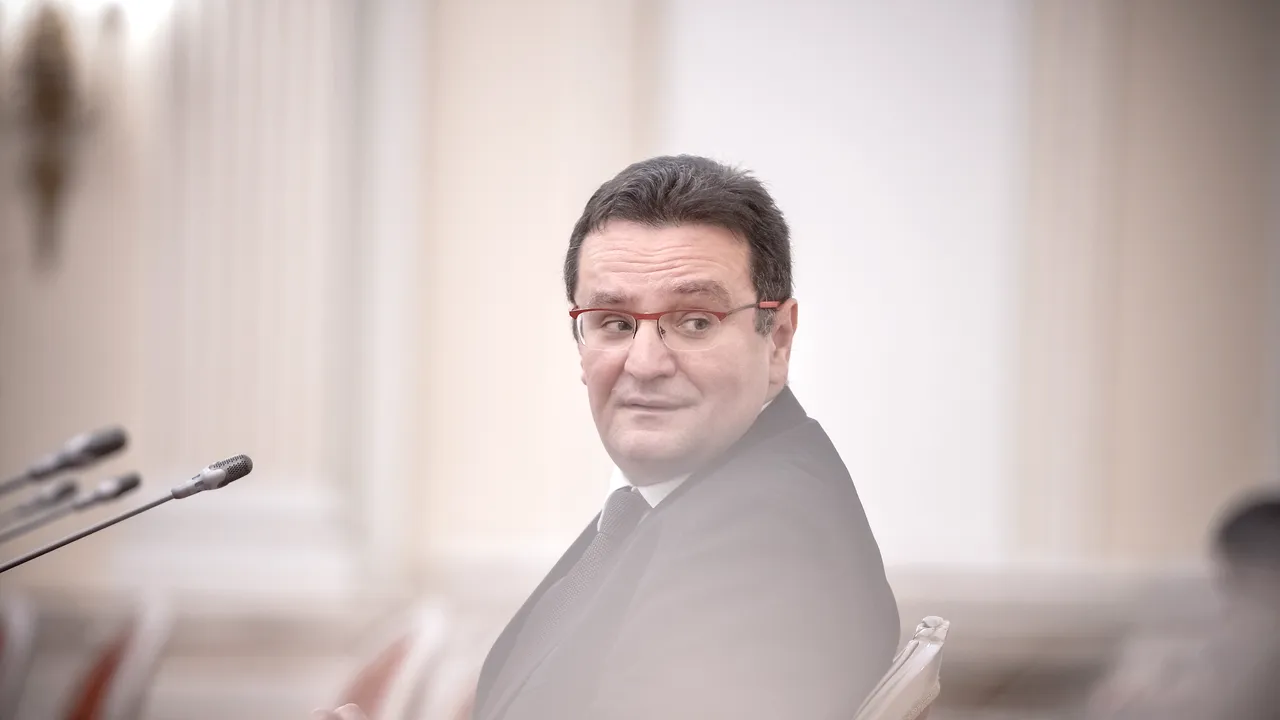 Raport al Comisiei SRI: Acţiunile fostului şef al Serviciului, George Maior, au fost de poliţie politică/ Acesta a încălcat legislaţia - DOCUMENT