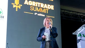 50 de ani de inovație în sprijinul performanței fermierilor români cu hibrizii Pioneer®