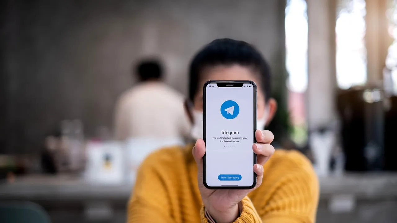 Aplicaţia Telegram trece la nivelul următor. Noua funcţie o diferenţiază radical de WhatsApp 