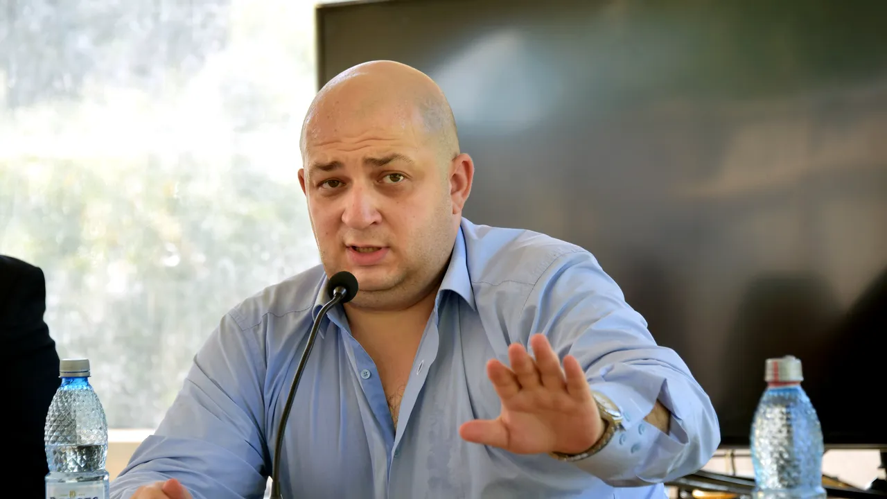 PREZENTUL FĂRĂ PERDEA Marius Oprea | Bine aţi revenit în Republica lui Stalin! A început procesul victimelor comunismului