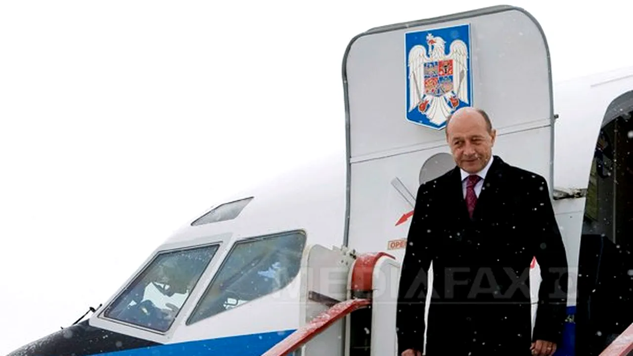 Preşedintele Băsescu a sosit la Ashgabat, pentru vizita oficială în Turkmenistan