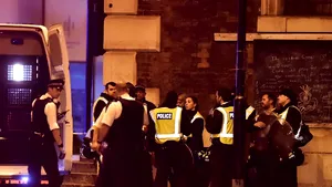 Mama unuia dintre atacatorii din centrul Londrei: Fiul meu a fost radicalizat în Anglia