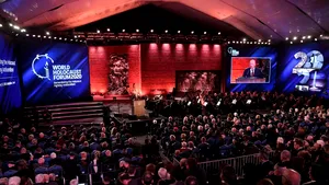 COMENTARIU Lelia Munteanu: 