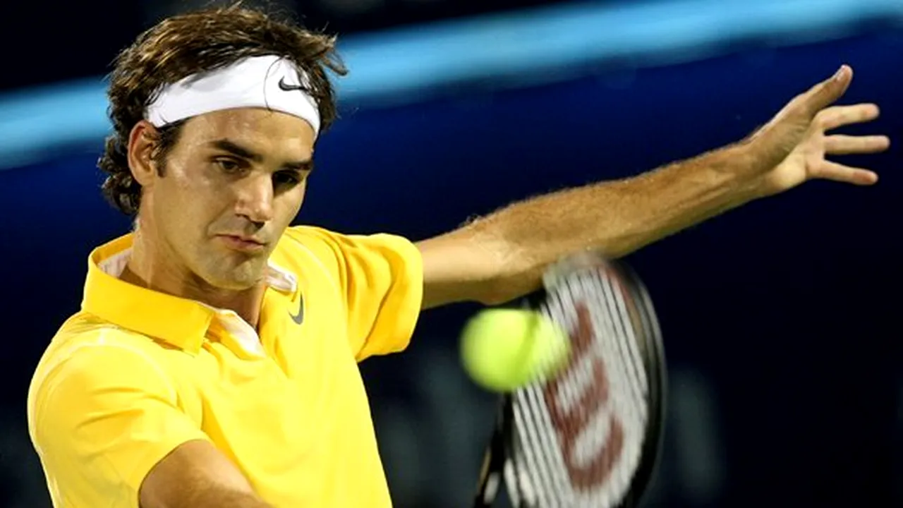 Federer a pus capăt invincibilităţii lui Djokovici şi s-a calificat în finală la Roland Garros