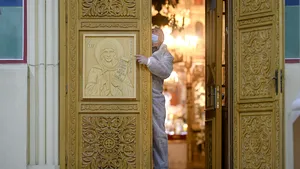 Nelu Tătaru: Se deschid hotelurile. Slujbele în biserică nu se vor relua în această etapă