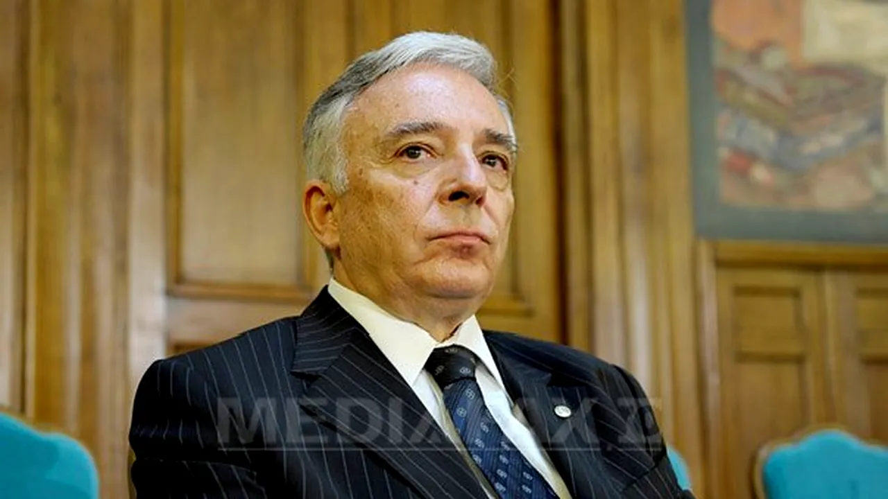 Isărescu: Dezechilibrul contribuabili-beneficiari şi infrastructura, marile probleme ale României