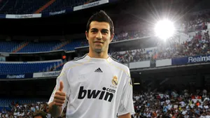 Albiol a fost prezentat oficial ca jucător al echipei Real Madrid - VIDEO