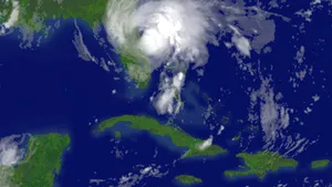 Furtuna tropicală Fay afectează partea de nord a Peninsulei Florida