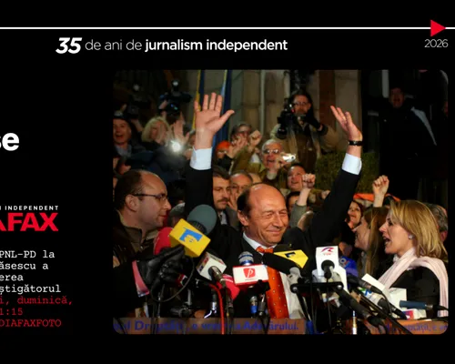 RETROSPECTIVĂ MEDIAFAX 35. 2004 – România intră în NATO, iar Traian Băsescu ajunge la Palatul Cotroceni. România, șocată de tragedia de la Mihăilești