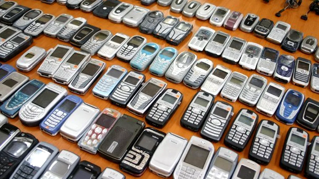 Peste 30 de telefoane mobile, confiscate în Penitenciarul Vaslui în primele două luni ale anului