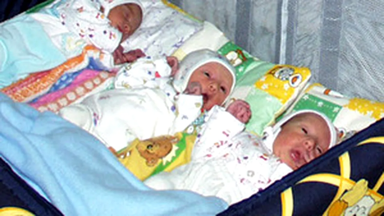 Romanian Deputies Ok Additional RON600 Child Indemnity For Each Baby From Multiple Birth