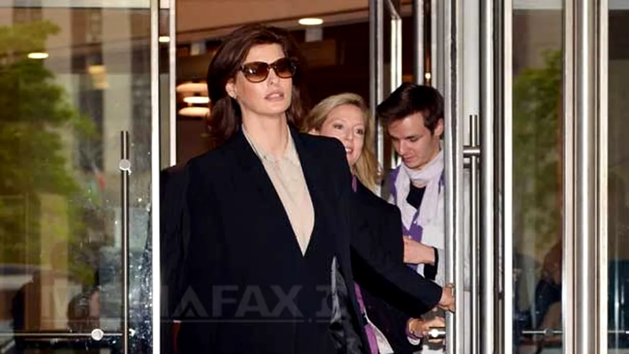 Linda Evangelista şi François-Henri Pinault au ajuns la un acord în privinţa pensiei alimentare
