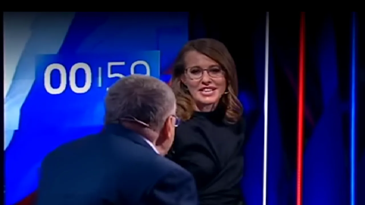 Doi candidaţi la alegerile prezidenţiale din Rusia, altercaţie la TV: Izbucnirea „Închide gura, proasto” i-a adus unui politician un pahar cu apă direct în faţă 