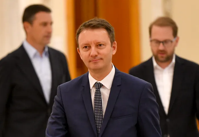 POLITIC Siegfried Mureșan merge astăzi în Parlament cu programul de guvernare. Premierul desemnat se întâlnește cu parlamentarii PNL