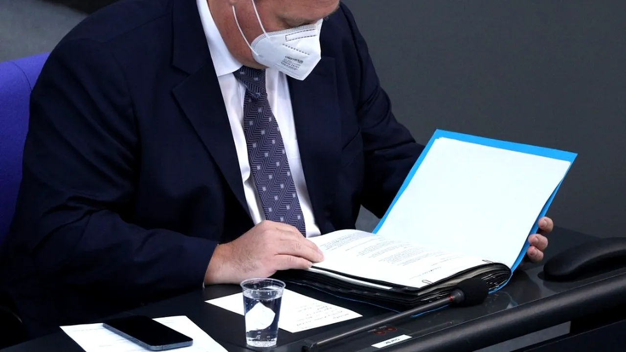 Facilităţile propuse de Angela Merkel pentru persoanele vaccinate, aprobate de Bundestag