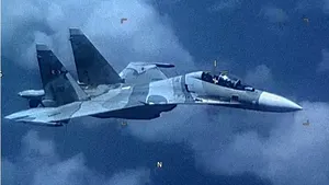 SUA susţin că un avion de vânătoare din Venezuela a urmărit în mod agresiv o aeronavă americană de recunoaştere | FOTO, VIDEO