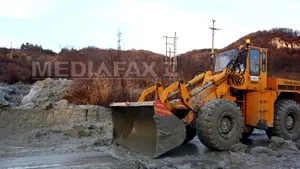 Noi alunecări de teren în judeţul Prahova au afectat infrastructura
