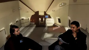 DE CE IUBIM ROMÂNIA: Daniel David a construit la Cluj realitatea virtuală din Matrix cu 2 milioane de euro