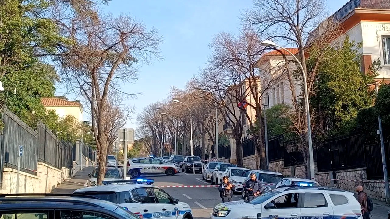 Atacul de la Consulatul Rusiei din Marsilia. Doi cercetători au provocat incidentul