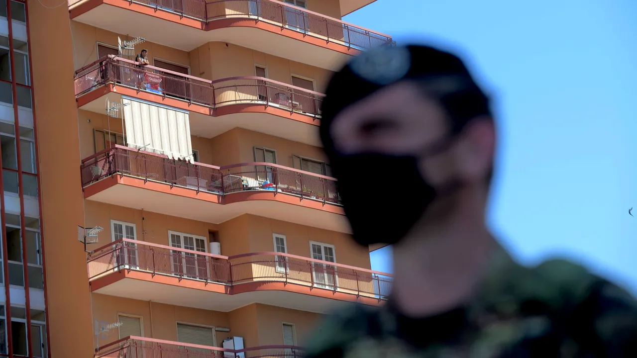 Războiul imobiliar. Cât costă să închiriezi şi să cumperi apartamente în Kiev şi Liov