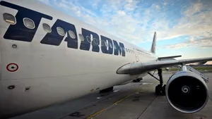 Companiile aeriene sunt în picaj din cauza COVID-19. Cât e nota de plată pentru avioanele ţinute la sol