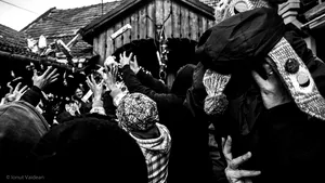 Obiceiul piţăratului, vechi din vremea dacilor, păstrat cu sfinţenie în Ajunul Crăciunului | VIDEO