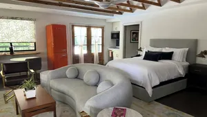 Fraudă imobiliară cu apartamente: DNA acuză trei notari că au eliberat certificate false