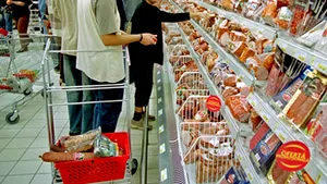 Sărbători de criză cu mâncare şi băutură de 300 milioane de euro