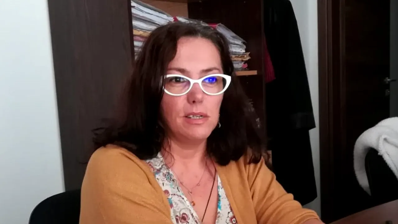 AUDIO - INTERVIU | Judecătoarea Mădălina Afrăsinie: Oare SRI m-a verificat pentru că sunt vocală? Securitatea era amatoare faţă de ce este acum